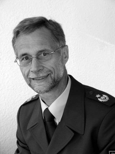 <b>Dieter Schneider</b>, Inspekteur der Polizei , Innenministerium Baden- ... - dieterschneider